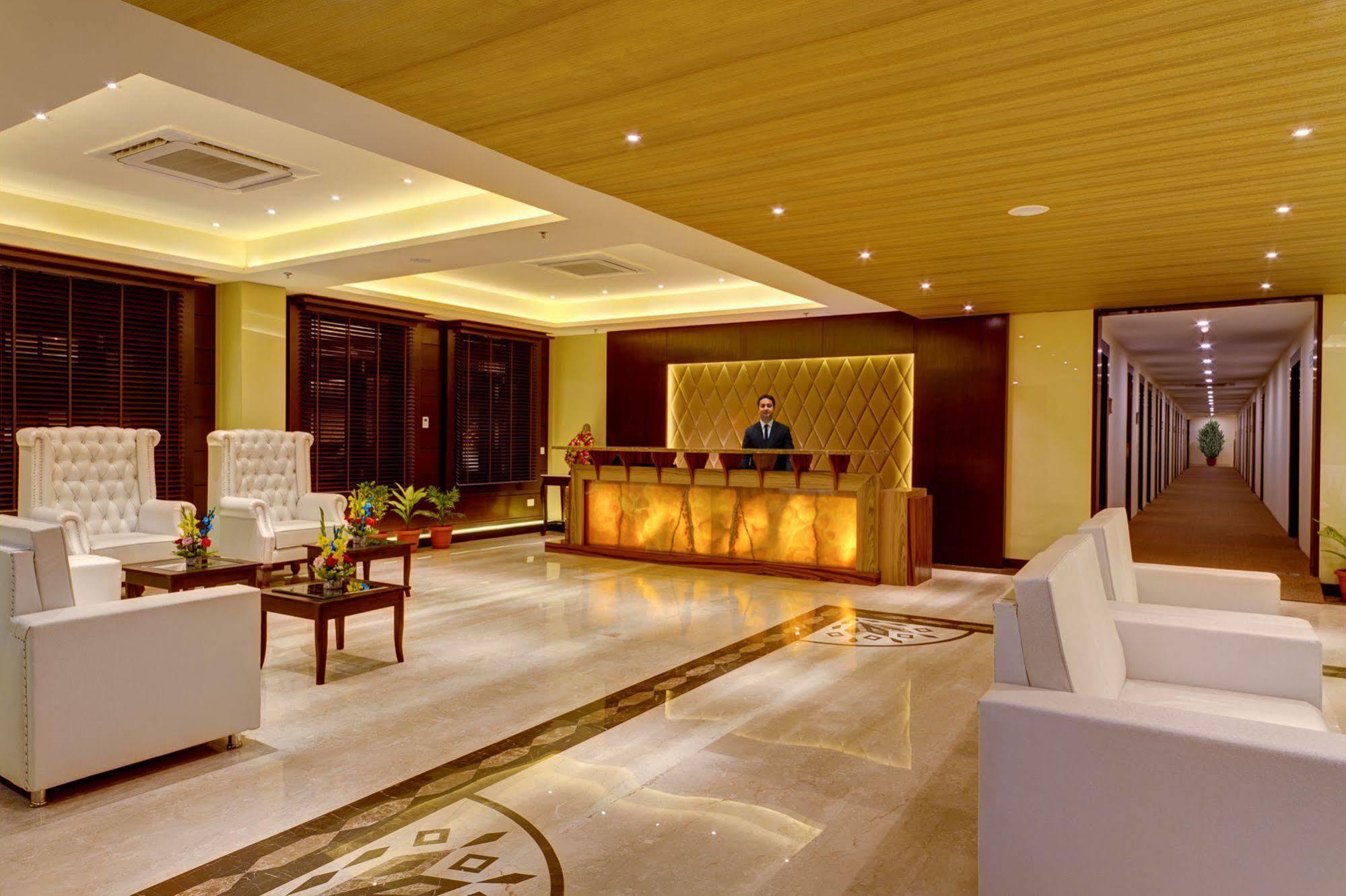 Days Hotel By Wyndham, Jalandhar Ngoại thất bức ảnh
