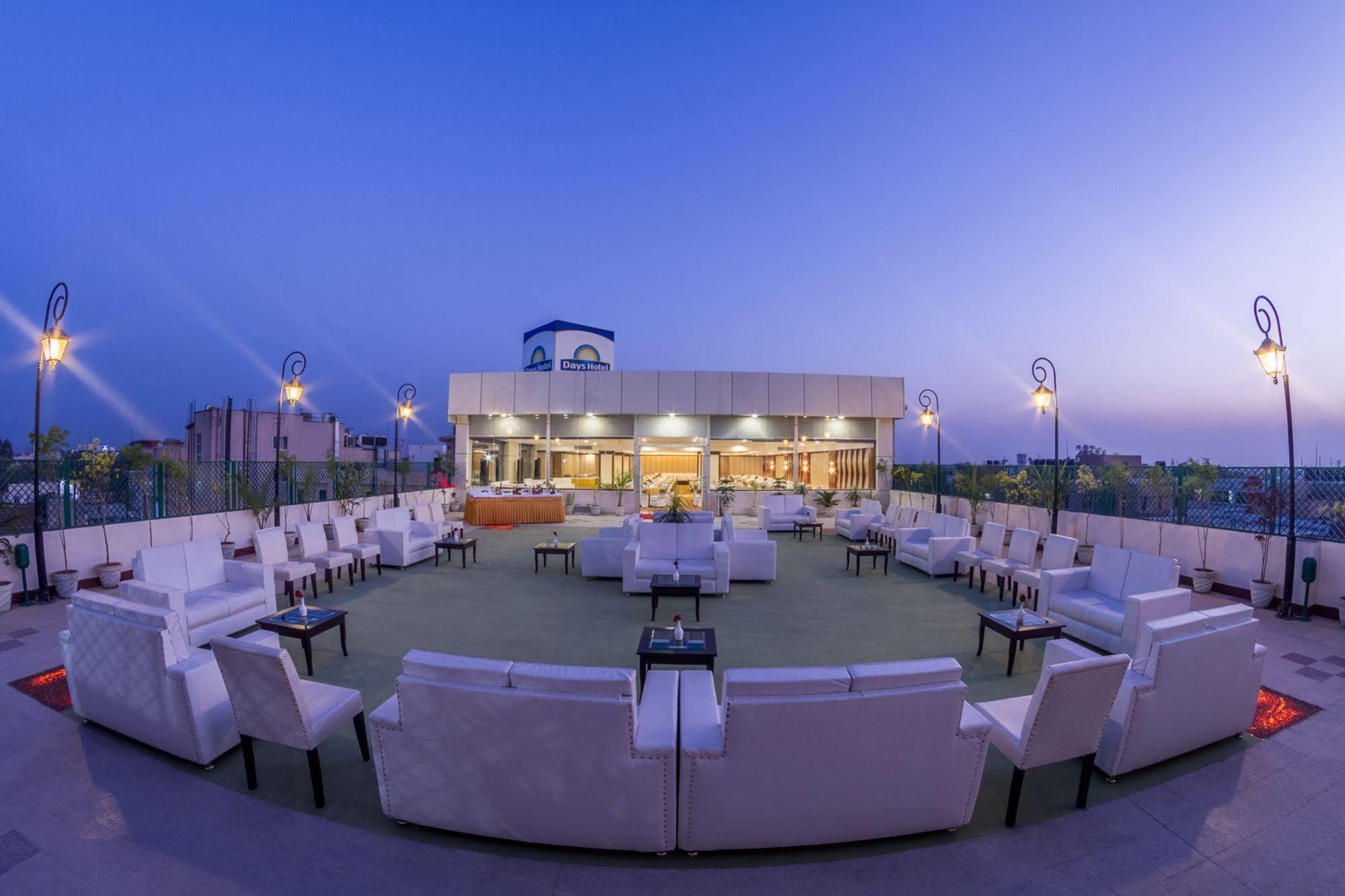 Days Hotel By Wyndham, Jalandhar Ngoại thất bức ảnh