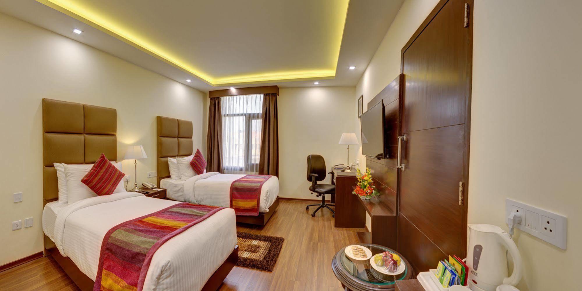Days Hotel By Wyndham, Jalandhar Ngoại thất bức ảnh